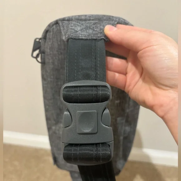 Made by Design Antitheft RFID Hip Sling Pack in Gray - Picture 9 of 11